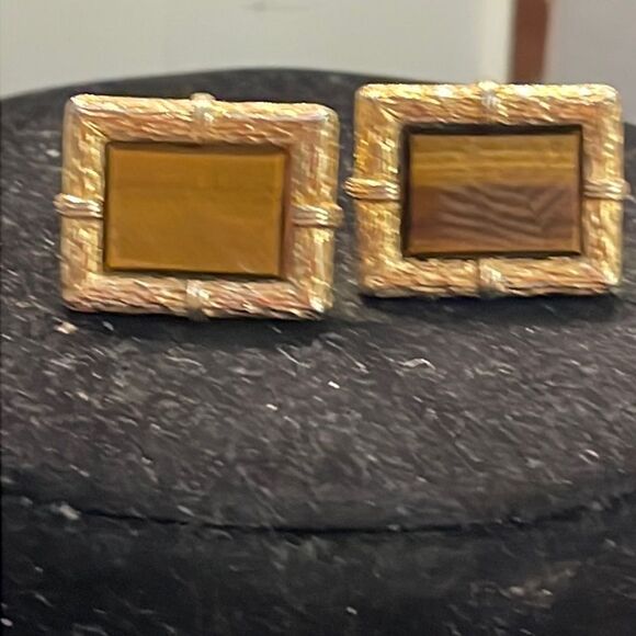 Vintage-1960s-Dante gold tone Tiger’s eye rectangular bullet back cuff links - Picture 1 of 14